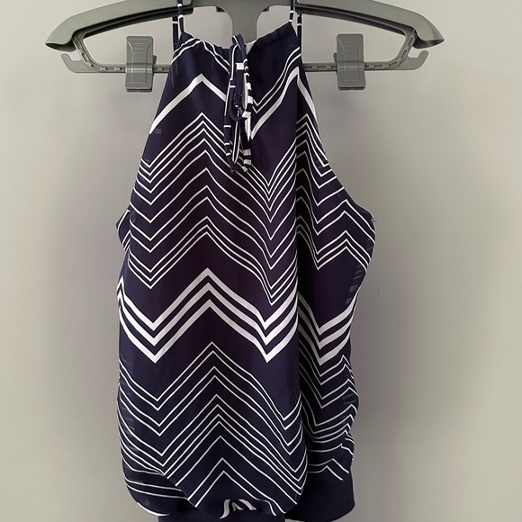 Papaya Sleeveless Top - Picture 2 of 4